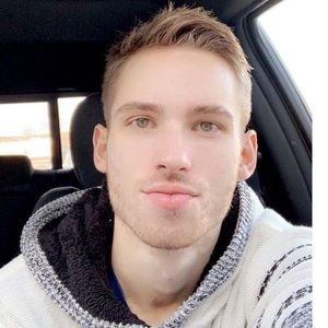 Meet your Posher, Cody